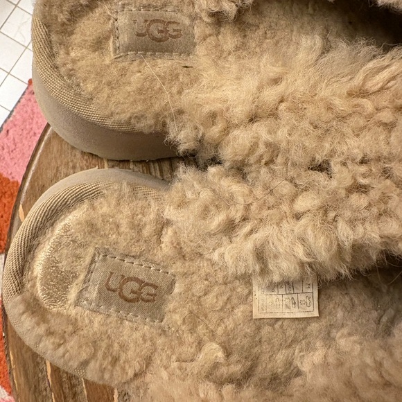 UGG Tan Shearling Home Slippers - Picture 3 of 5